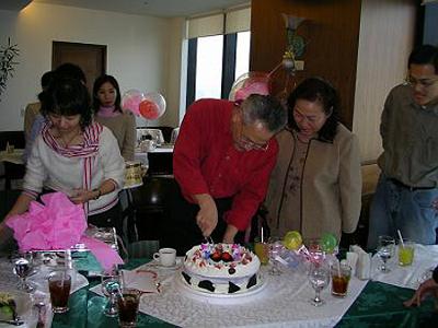 2004 (79).jpg - 2004--Birthday Party for Prof. Shi-Yen Shiau